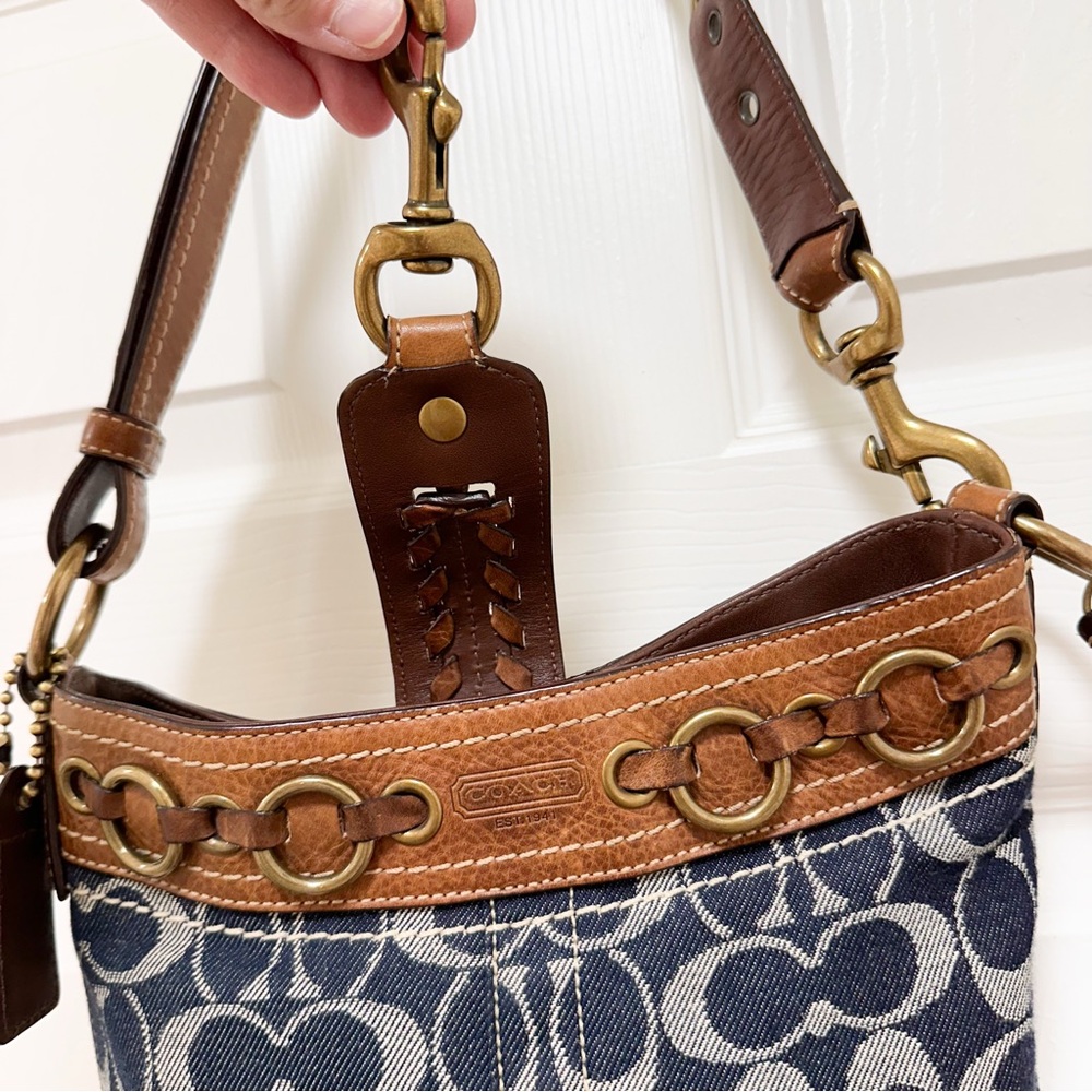 SOLD Coach Hamptons Signature Denim Special Edition Shoulder Bag - Picture 14 of 16